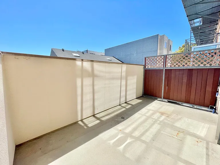 1247 Harrison St #10 — Photo 6