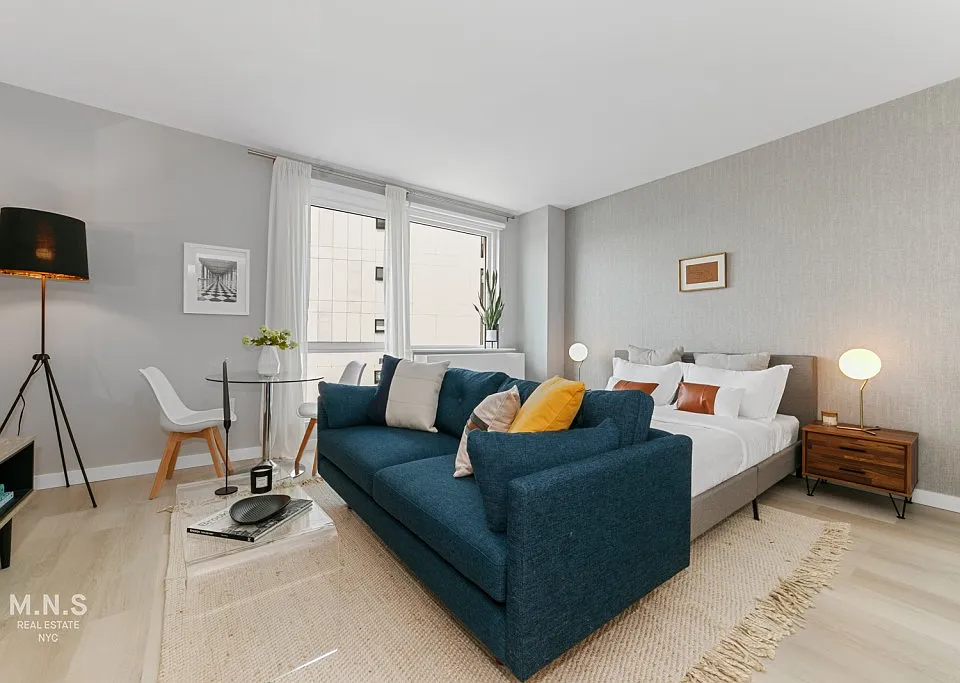 800 Flatbush Ave #920