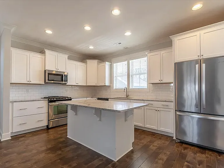 675 Great Ridge Pkwy — Photo 17