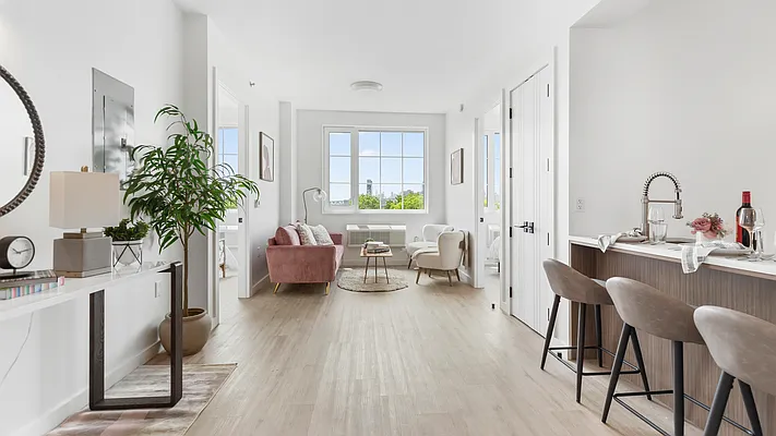 Rented by Nooklyn NYC LLC | media 53