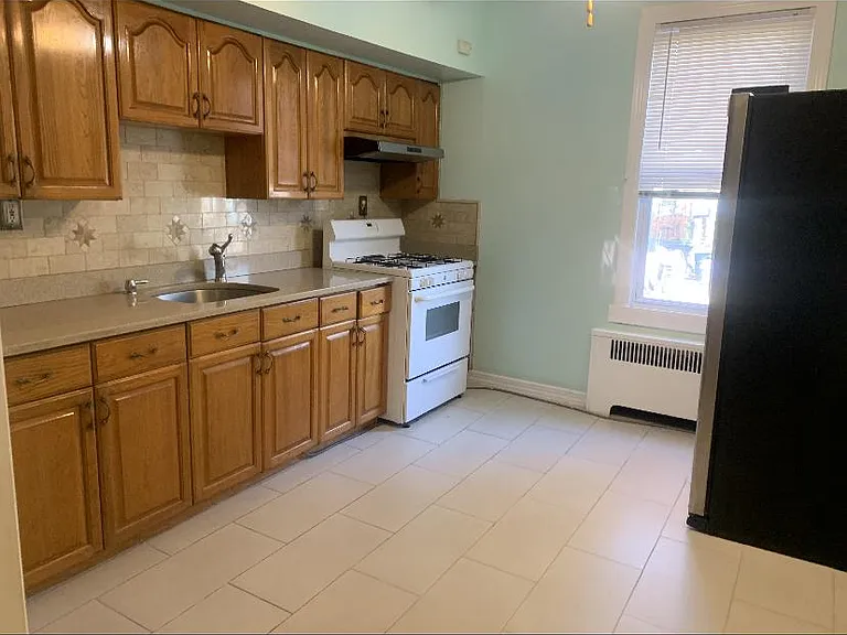360 Ege Ave — Photo 1