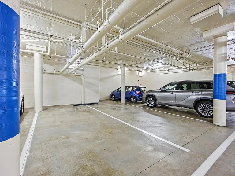 850 State St #414 — Photo 4