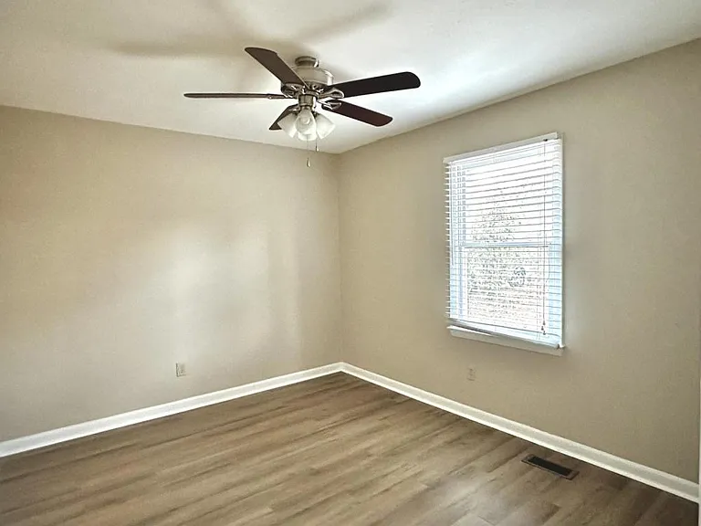 6716 Sandfield Ct — Photo 12