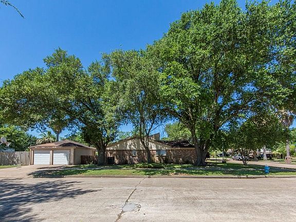 3rd image of 22603 Indian Knoll Dr