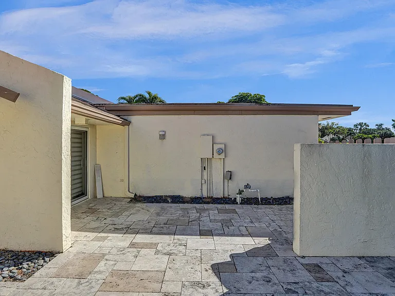 21760 Contado Rd — Photo 40