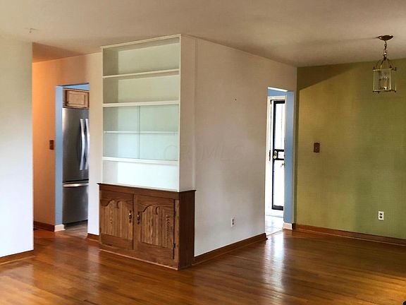 3rd image of 3462 Seabrook Ave
