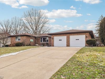 850 Morningbreeze Cir, Barberton, OH, 44203