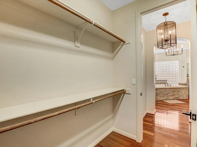 308 Round Stone Ct — Photo 44