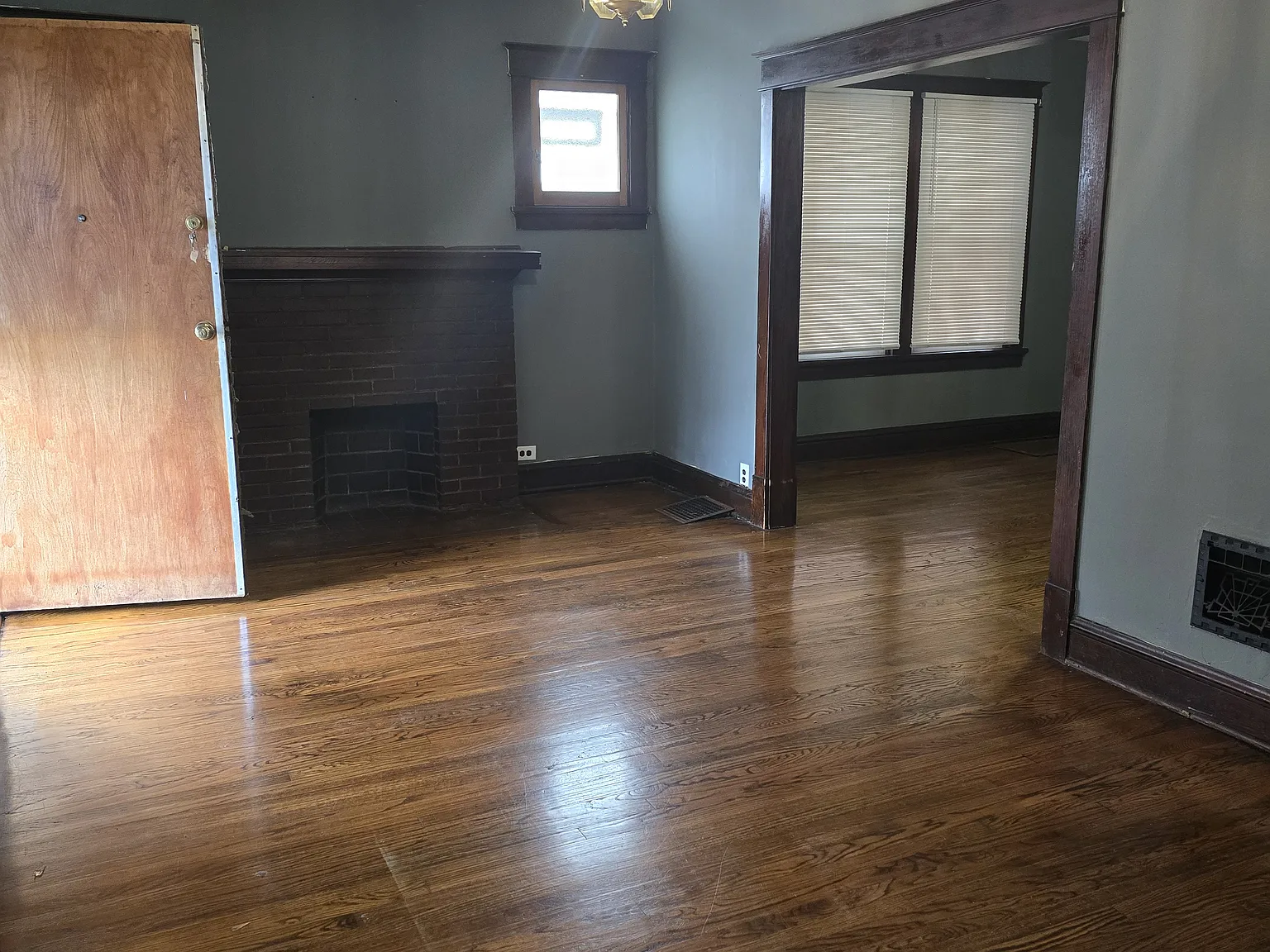 2 bed, 1200 sqft, $1,275 — Photo 4