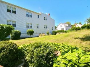 648 Beechmont Ave, Bridgeport, CT 06606