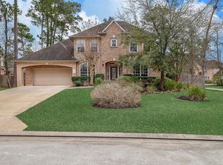 2 Barlow Ct, The Woodlands, TX 77382