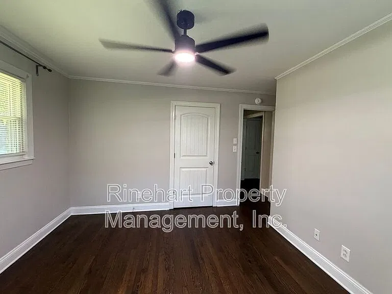 645 Greenbriar Ave — Photo 13