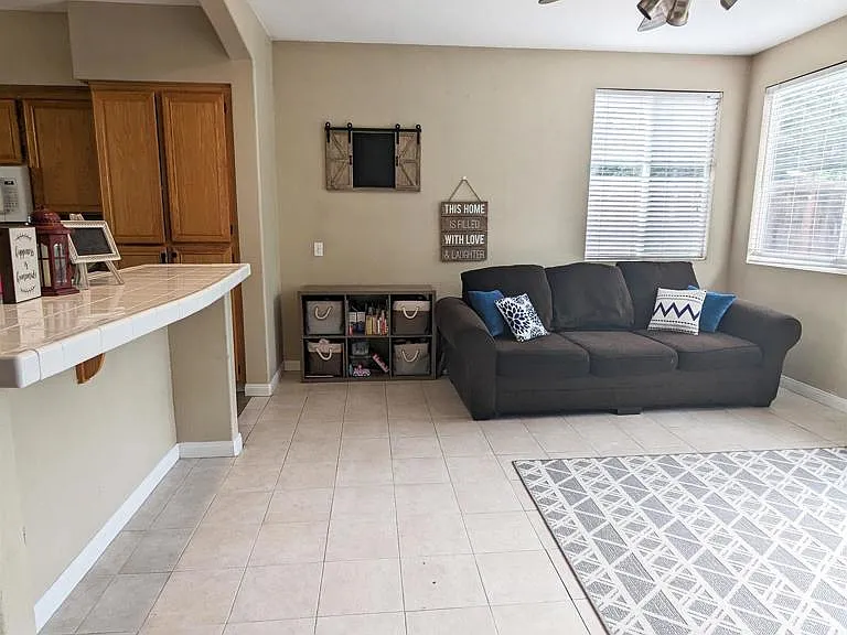 29713 Nandina Dr — Photo 9