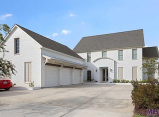 25601 Oakmont St, Denham Springs, LA 70726