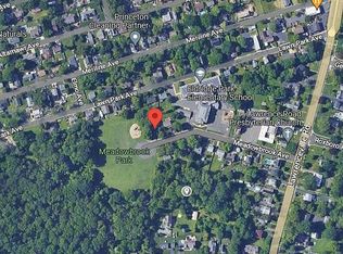 60 Meadowbrook Ave, Lawrence Township, NJ 08648