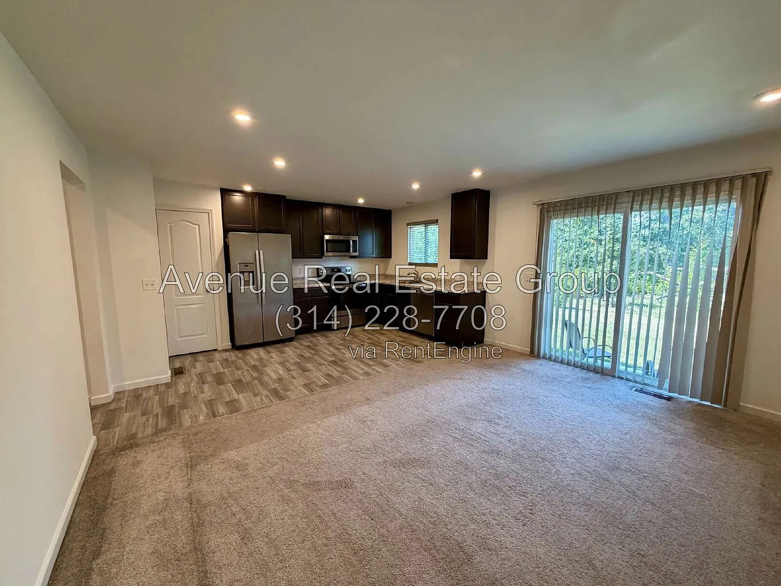 2 bed, 2.5 bath, 1363 sqft, $1,975 — Photo 2