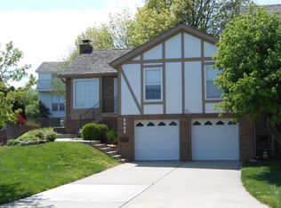 9950 Edelweiss Cir, Merriam, KS 66203