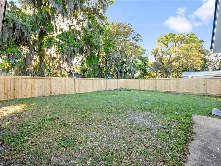 920 Johnston St — Photo 30