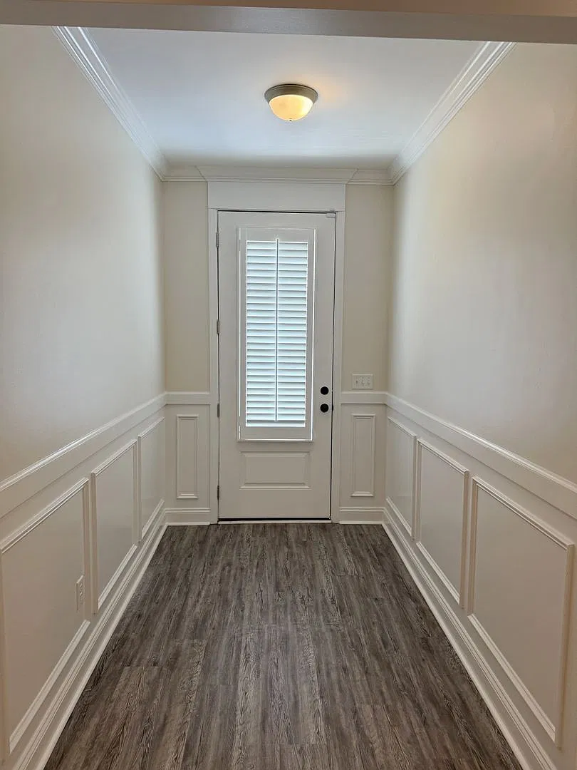 Stylish 4-Bedroom Home with Screened Porch & Fenced Yard in Hahira — Photo 2