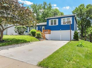 5711 W 101st Ter, Overland Park, KS 66207