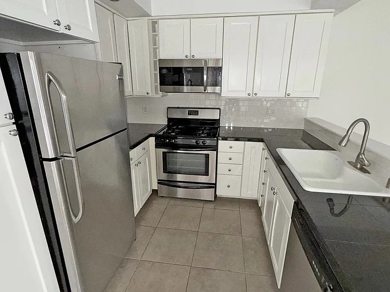 11842 Kiowa Ave #5 — Photo 7