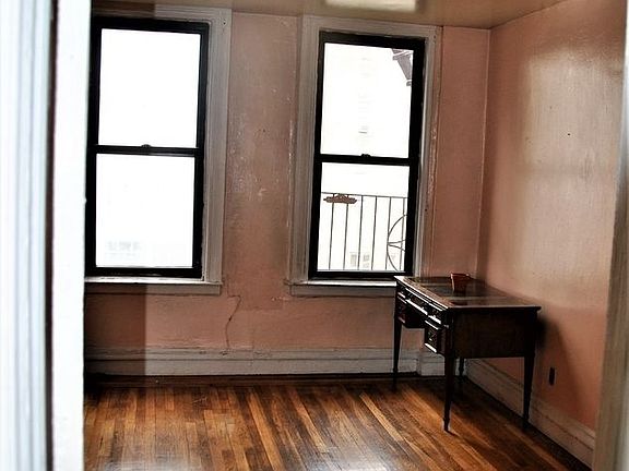 5th image of 258 W 117th St APT 44E