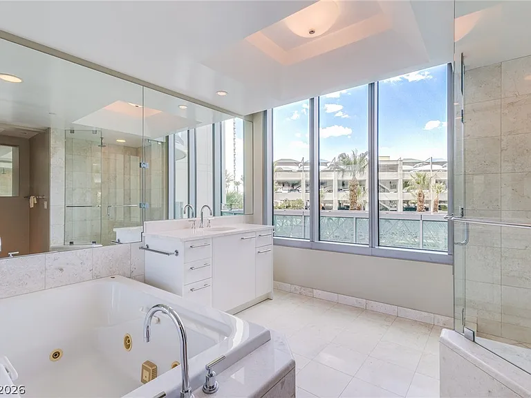 222 Karen Ave #201 — Photo 29