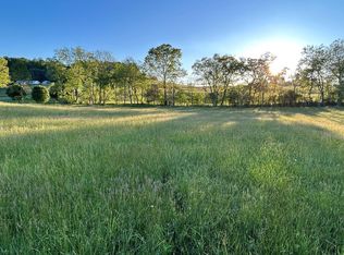 Pocahontas Trl, Meadowview, VA 24361