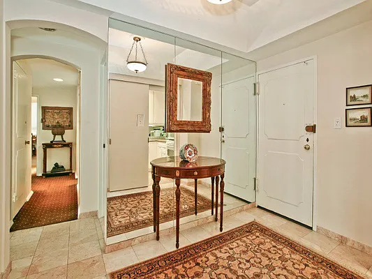 Rented by Sotheby's International Realty | media 8