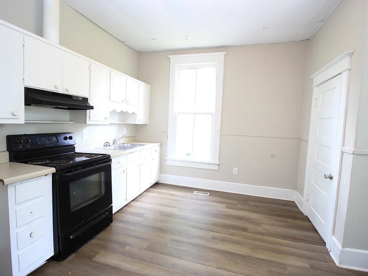 524 Fulton Avenue Southwest - 1 — Photo 4