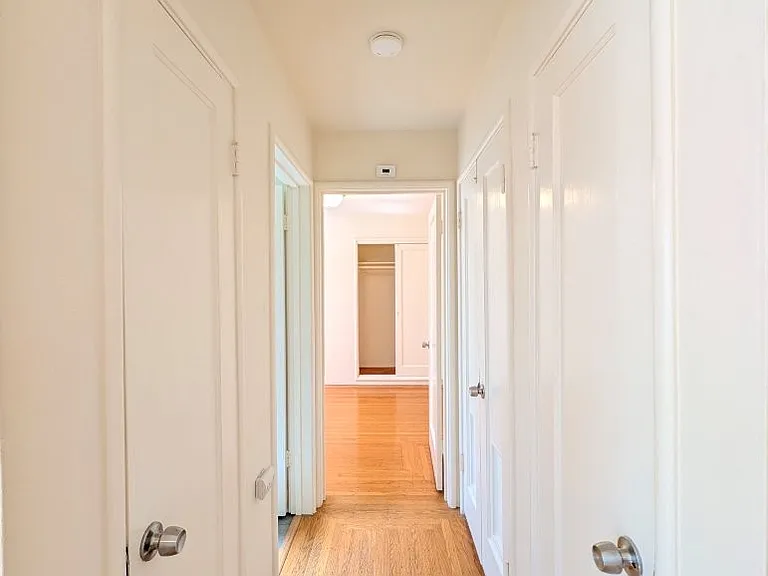 2038-2042 Hearst Avenue — Photo 15