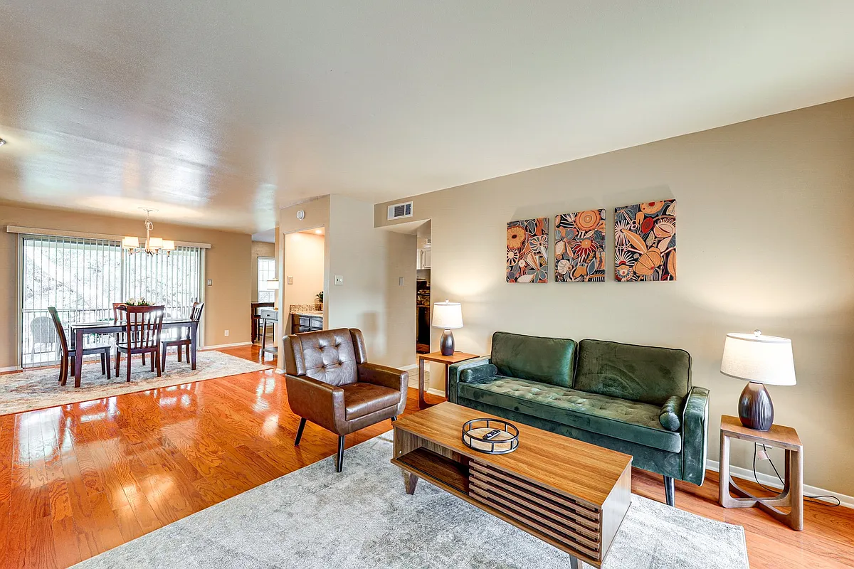 Building Photo - 8702 Village Dr #1305