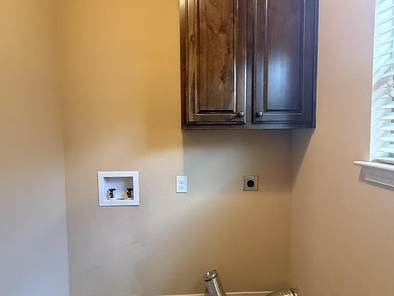 9804 Houston Dr — Photo 31