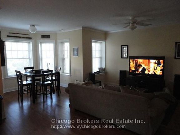 3rd image of 4906 N Washtenaw Ave Unit 3B