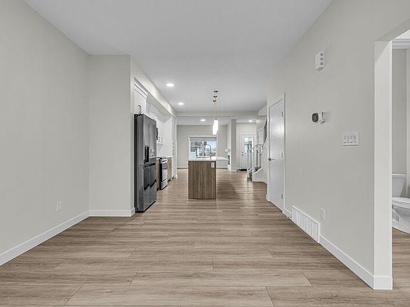 5th image of 1051 Berg Pl