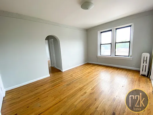 Rented by Realty 2000 Corp | media 3