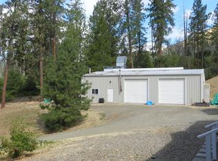 3590 N River Rd, Gold hill, OR 97525