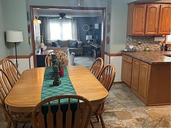 5th image of 2313 Venloe Dr