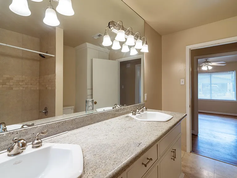 9718 Pine Lake Dr — Photo 21