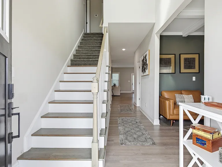 21 Vail Ct — Photo 5