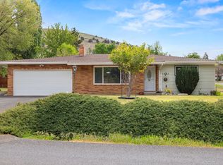 1941 Carlson Dr, Klamath Falls, OR