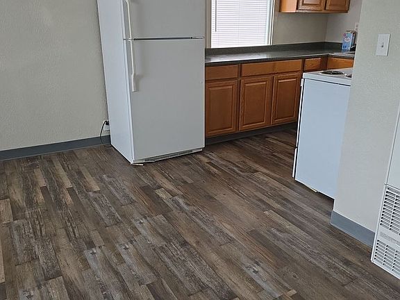 3rd image of 862-866 N 5th St #862-3