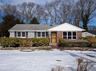 429 Mollie Boulevard, Holbrook, NY 11741