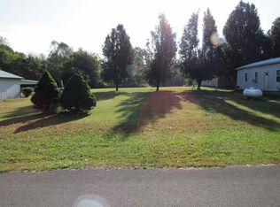 220 Red Pond Rd, Bowling Green, KY 42103