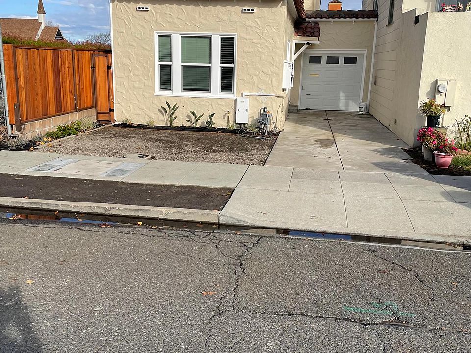 1st image of 524 Linden Ave