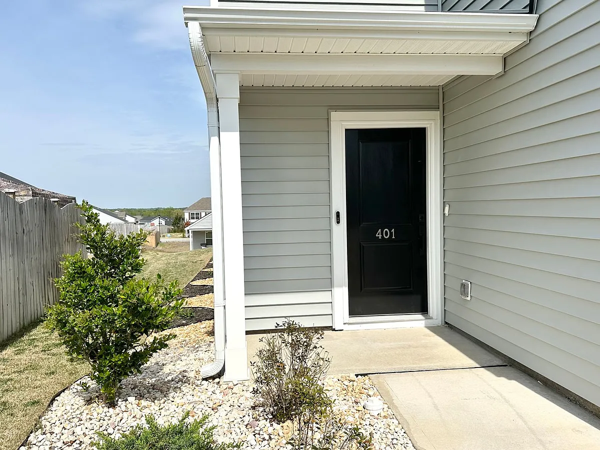 Building Photo - 401 Eclipse Ln