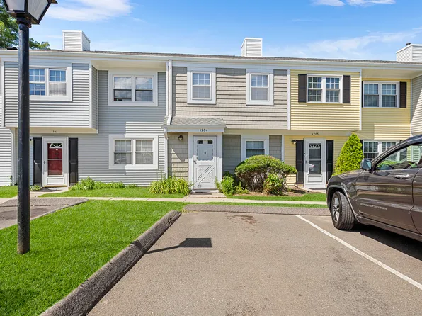 93 Park Avenue #1704, Danbury, CT 06810