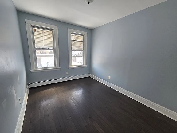 5th image of 68 Sanford St #5C
