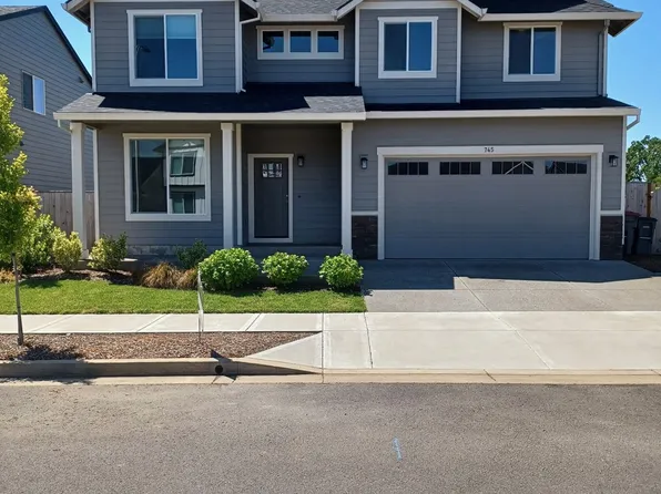 745 E Wilson St, Carlton, OR 97111