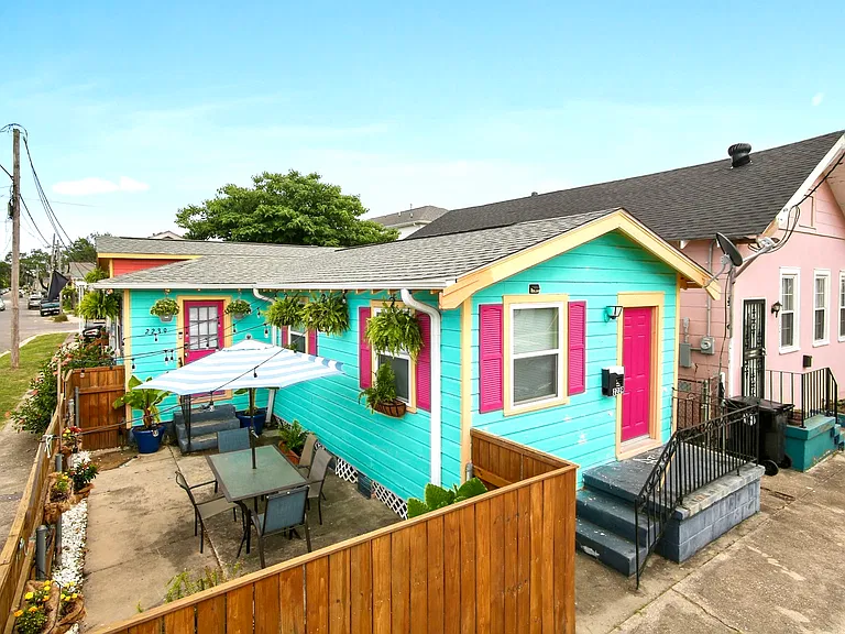 2239 Foucher St — Photo 3